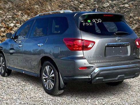 Used 2020 Nissan Pathfinder S image 10