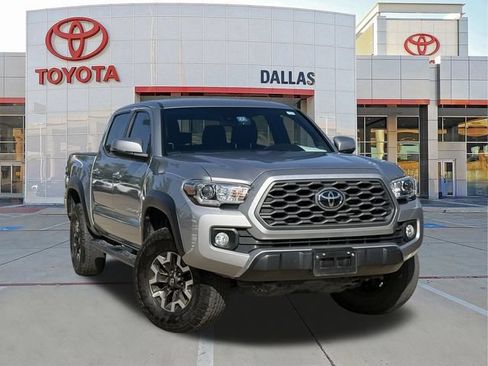 Used 2020 Toyota Tacoma TRD Off-Road w/ Technology Package AWD/4WD image 1