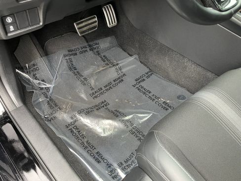 Used 2023 Honda Civic Sport image 18