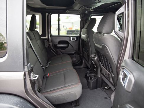 Used 2021 Jeep Wrangler Unlimited Rubicon AWD/4WD image 24