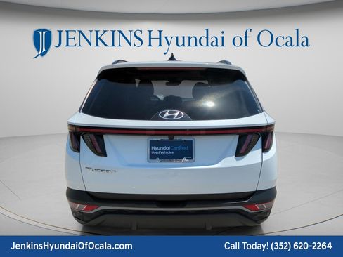 Certified 2023 Hyundai Tucson SEL w/ Convenience Package FWD image 8