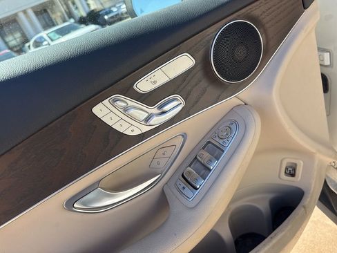 Used 2019 Mercedes-Benz GLC 300 GLC 300 image 11