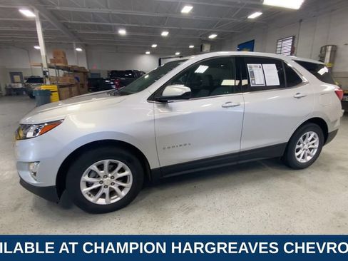 Used 2020 Chevrolet Equinox LT w/ Driver Convenience Package FWD image 6