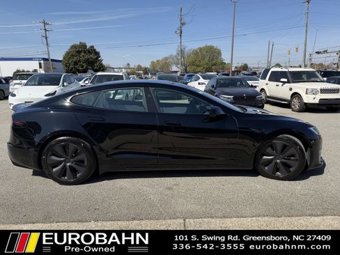 Used 2024 Tesla Model S Plaid image 7