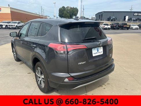 Used 2018 Toyota RAV4 XLE AWD/4WD image 6