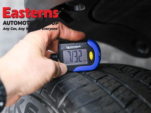 Used 2021 Toyota RAV4 XLE w/ Convenience Package image 30