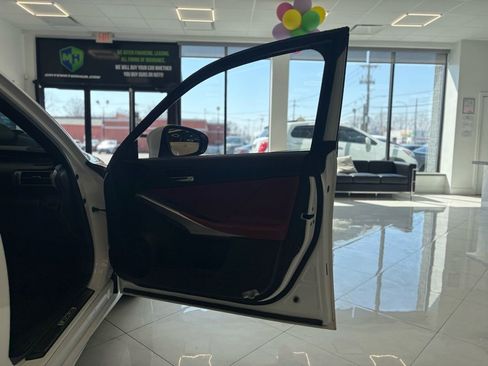 Used 2016 Lexus IS 300 AWD w/ F Sport Package image 38