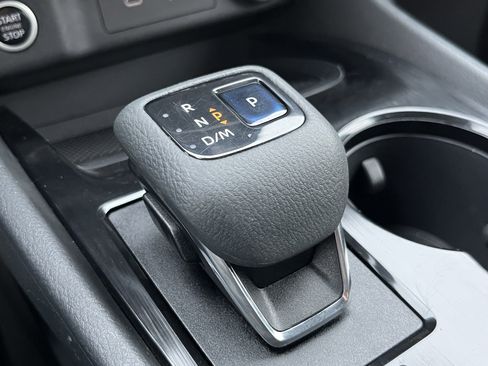 Used 2021 Nissan Rogue SV image 26