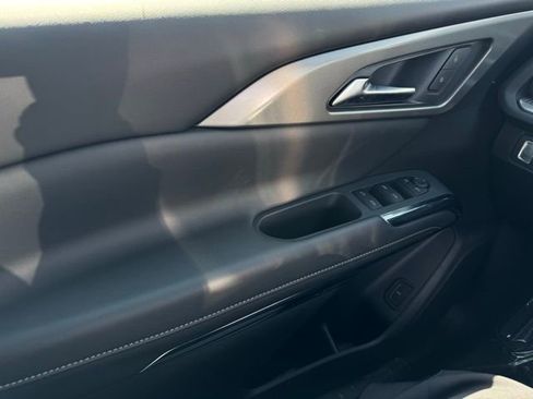 New 2026 Chevrolet Traverse LT w/ Midnight/Sport Edition AWD/4WD image 30