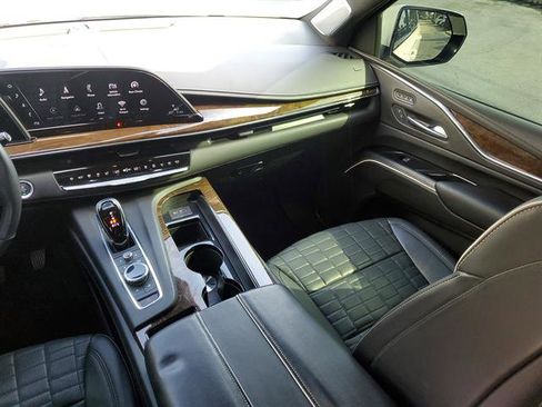 Used 2021 Cadillac Escalade Sport Platinum w/ LPO, ONYX Package image 40