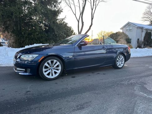 Used 2012 BMW 328i Convertible image 4