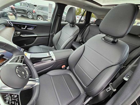 Used 2023 Mercedes-Benz GLC 300 4MATIC image 45