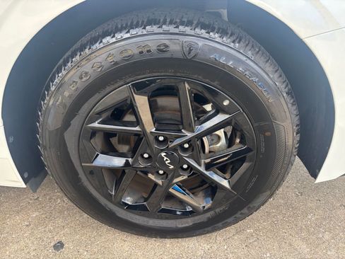 Used 2025 Kia K5 LXS image 29