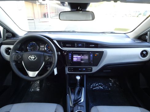 Used 2017 Toyota Corolla SE 50th Anniversary image 15