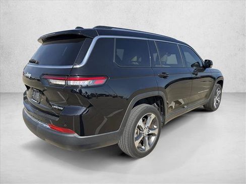 Used 2023 Jeep Grand Cherokee L Limited AWD/4WD image 5