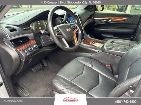 Used 2015 Cadillac Escalade Premium image 14