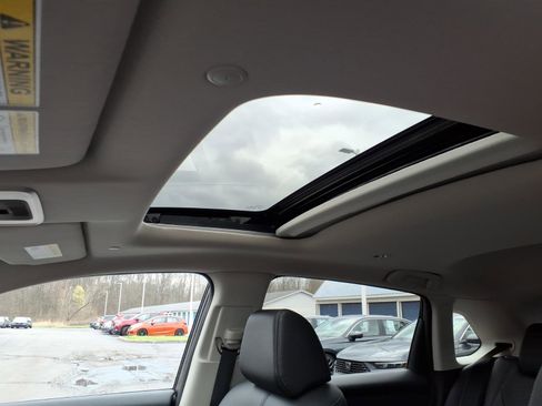 Certified 2025 Honda HR-V EX-L image 10