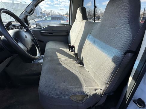 Used 2001 Ford F250 XL image 15