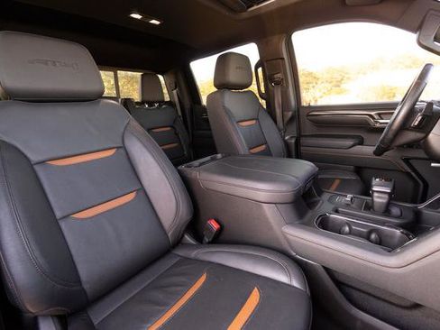 Used 2024 GMC Sierra 1500 AT4 w/ Technology Package image 30