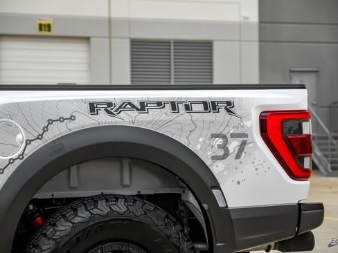 Used 2023 Ford F150 Raptor w/ Raptor 37 Performance Package AWD/4WD image 33