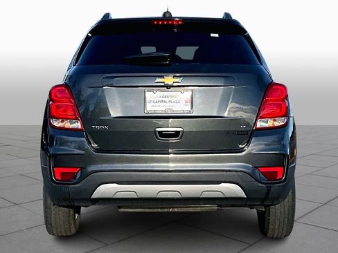 Used 2019 Chevrolet Trax LT w/ LT Convenience Package image 5