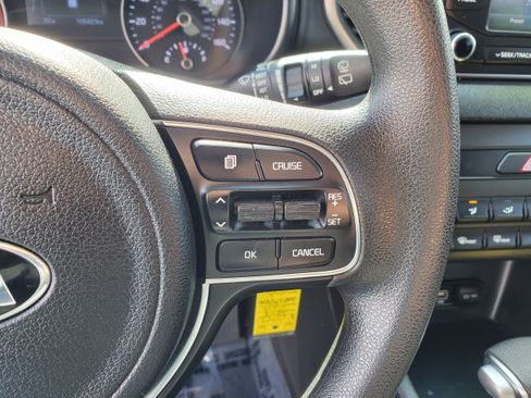 Used 2018 Kia Sportage LX AWD/4WD image 15