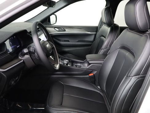 New 2026 Jeep Grand Cherokee Limited AWD/4WD image 15