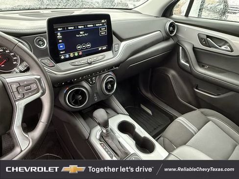 Used 2024 Chevrolet Blazer LT w/ Convenience Package FWD image 18