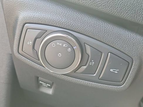 Used 2017 Lincoln MKC Reserve w/ Lincoln MKC Climate Package AWD/4WD image 11