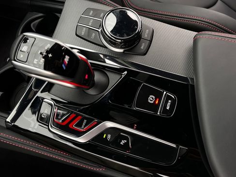 Used 2022 BMW M5 CS image 22