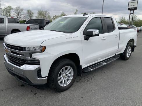 Used 2020 Chevrolet Silverado 1500 LT w/ All-Star Edition image 4