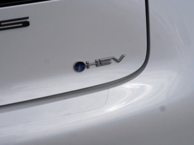 Certified 2024 Toyota Prius XLE FWD image 11