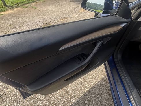 Used 2022 Tesla Model 3 RWD image 13