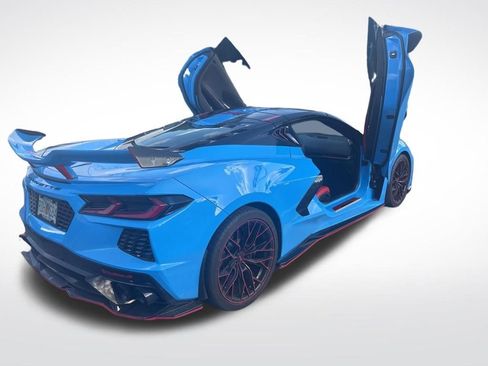 Used 2022 Chevrolet Corvette Stingray Coupe image 3