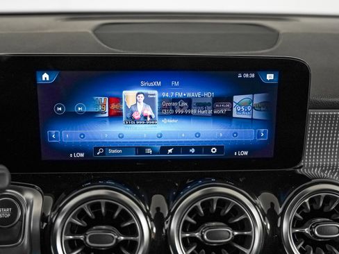 Certified 2023 Mercedes-Benz EQB 300 4MATIC image 21