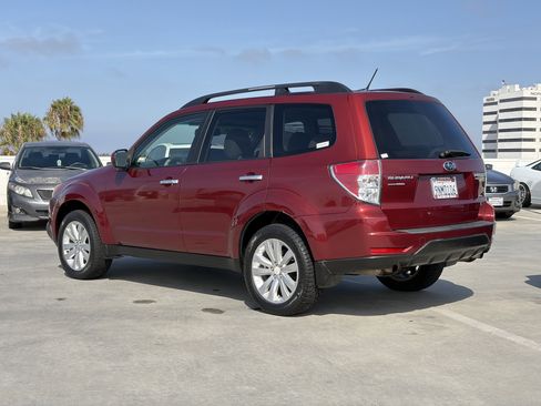 Used 2012 Subaru Forester 2.5X Premium w/ All-Weather Pkg AWD/4WD image 5