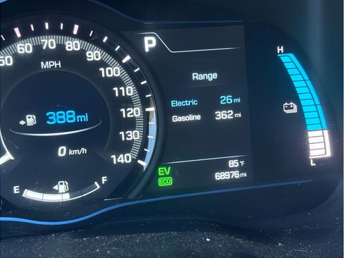 Used 2018 Hyundai Ioniq Limited FWD image 19