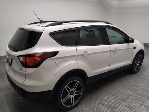 Used 2019 Ford Escape SEL FWD image 10