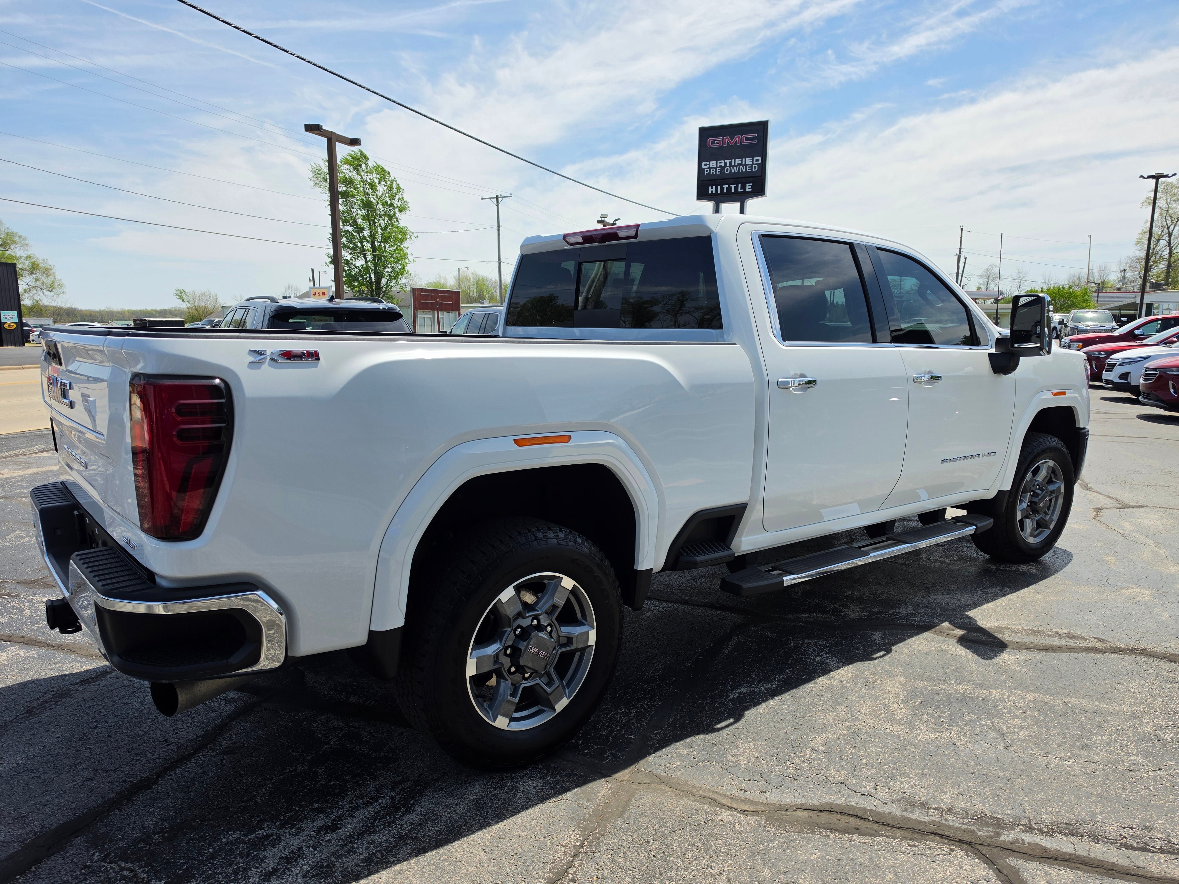 Used 2025 GMC Sierra 2500 SLT w/ SLT Premium Package AWD/4WD image 4