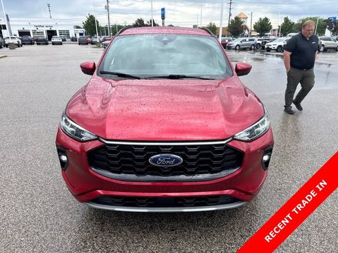Used 2023 Ford Escape ST-Line Select w/ Tech Pack #2 AWD/4WD image 2
