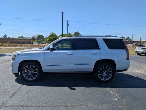 Used 2020 Cadillac Escalade Platinum image 6