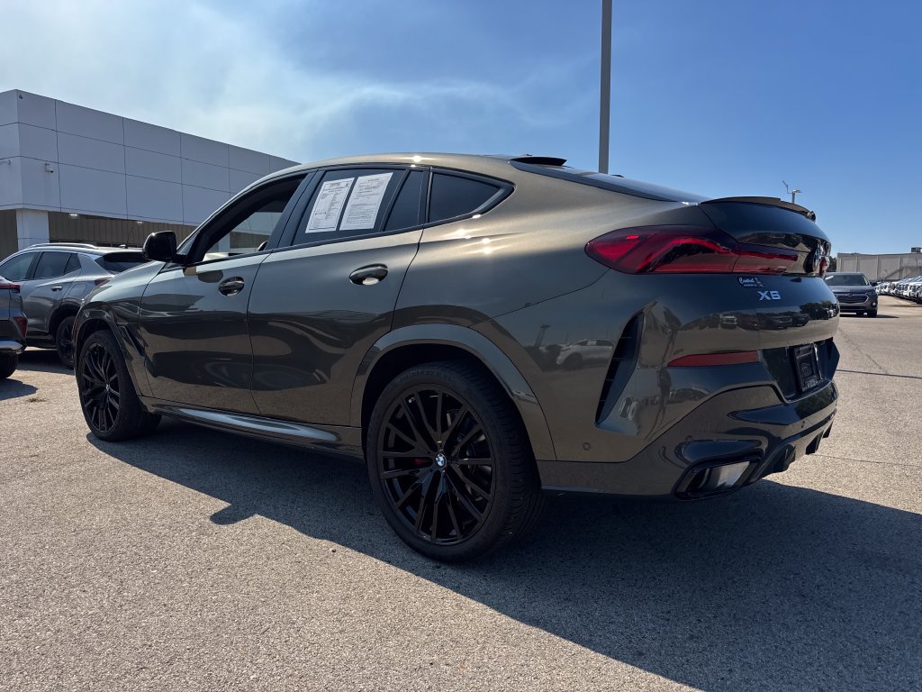 Used 2024 BMW X6 xDrive40i w/ Premium Package AWD/4WD image 4