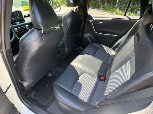 Used 2021 Toyota RAV4 XSE AWD/4WD image 23