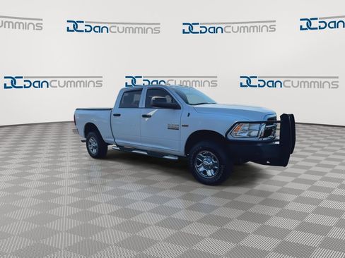 Used 2018 RAM 2500 Tradesman w/ Chrome Appearance Group AWD/4WD image 2