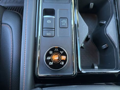 Used 2025 Nissan Pathfinder Rock Creek image 28