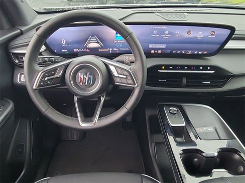 Used 2026 Buick Enclave Preferred image 11