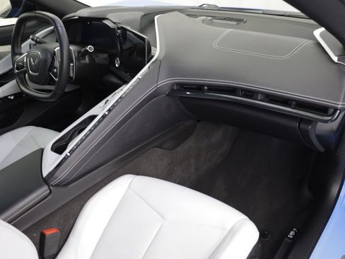 Used 2023 Chevrolet Corvette Stingray Preferred Cpe w/ Z51 Performance Package RWD image 21