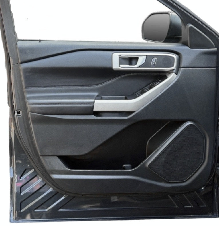 Used 2023 Ford Explorer XLT AWD/4WD image 15