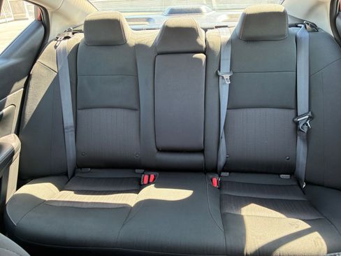 Used 2024 Nissan Altima 2.5 SV image 38