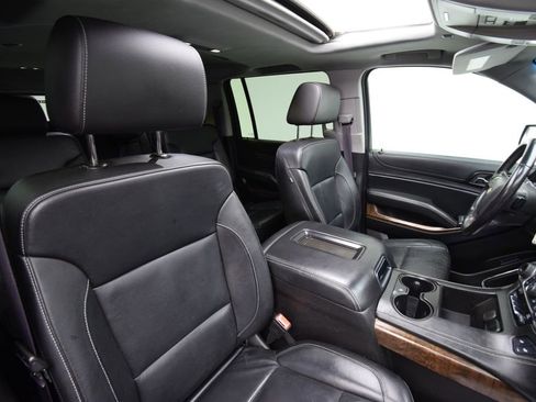 Used 2016 Chevrolet Suburban LT image 14